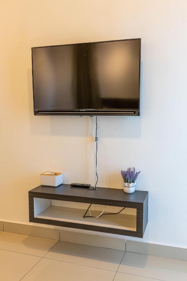 Desaru Babyfriendly Homestay Екстер'єр фото