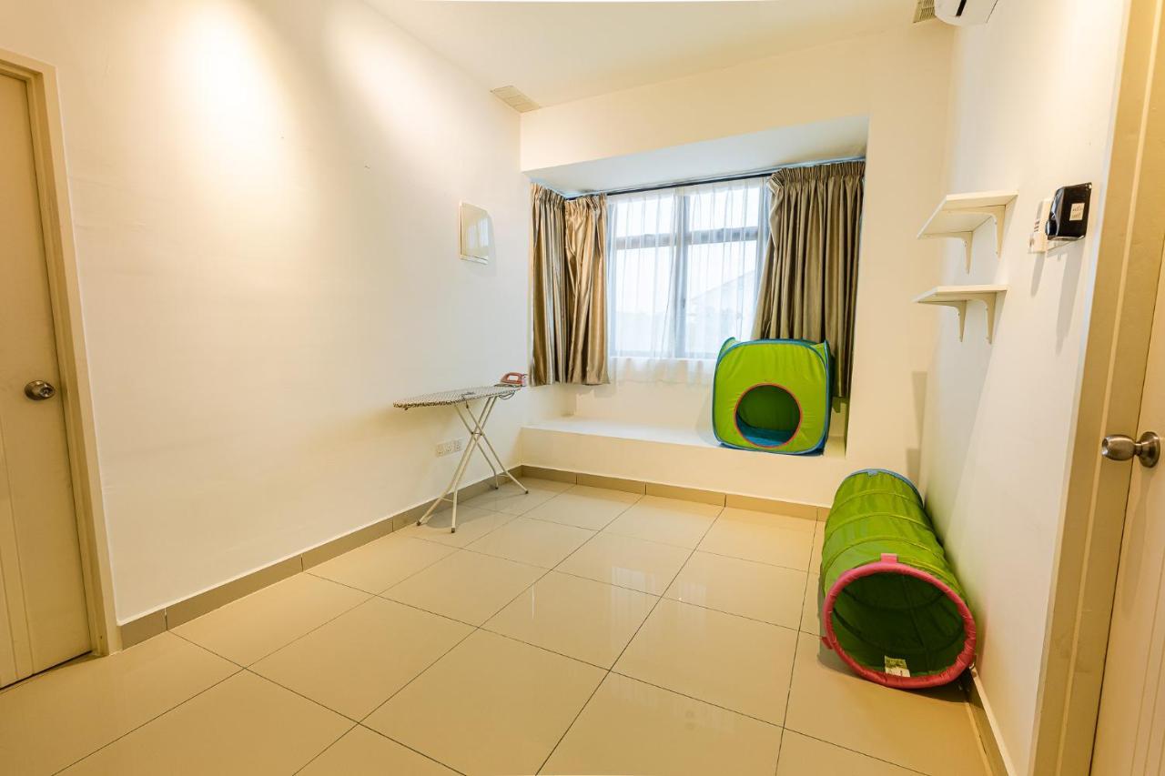 Desaru Babyfriendly Homestay Екстер'єр фото